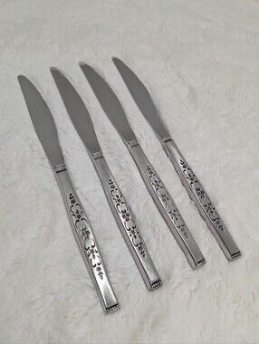 Wm A Rogers Oneida Spanda Stainless Set Of 4 Dinner Knives Floral & Scroll